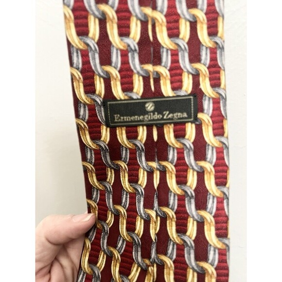 VINTAGE ERMENEGILDO ZEGNA 100% SILK Chain link Red Tie NECKTIE MADE ITALY $299 - Picture 8 of 8